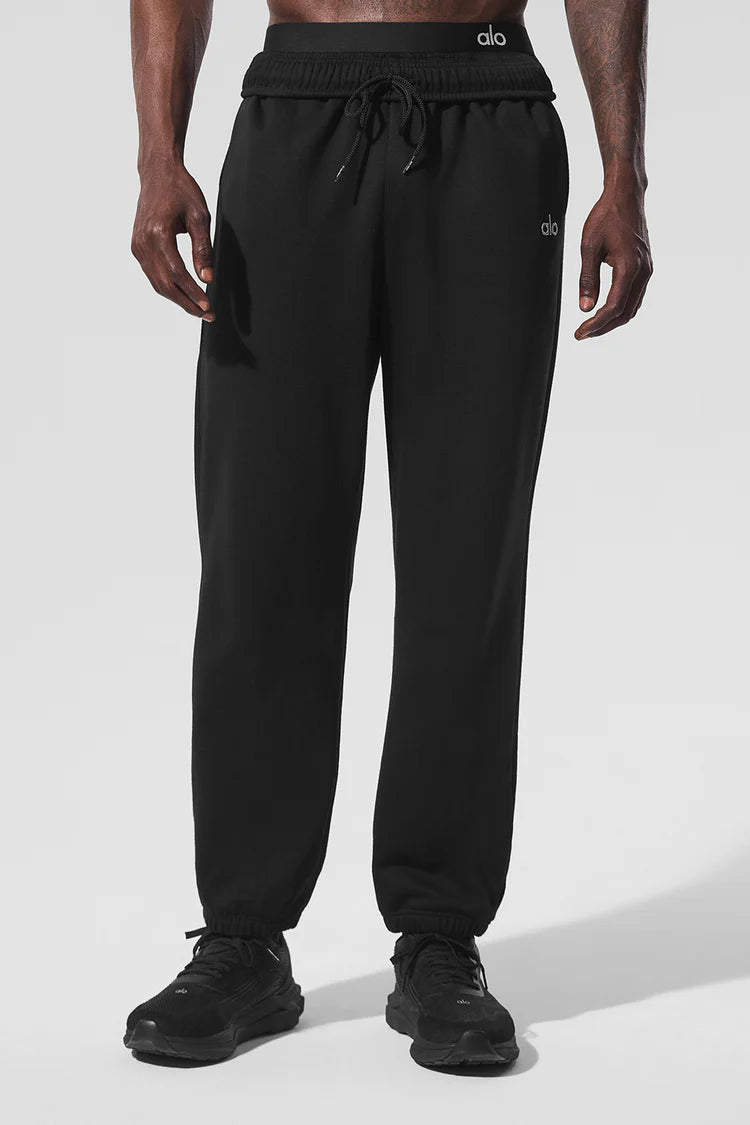 Black Alo accolade sweatpants